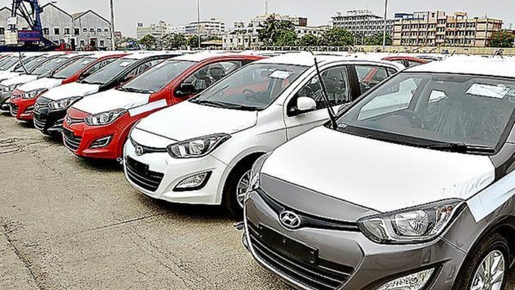 Passenger vehicles up 12.6% with sale of 4.5 lakh vehicles: SIAM